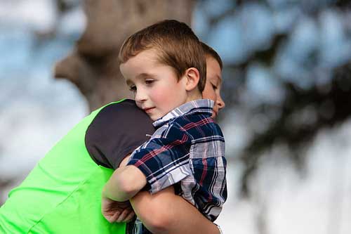孕妇梦见两个小男孩 孕妇梦见两个小男孩